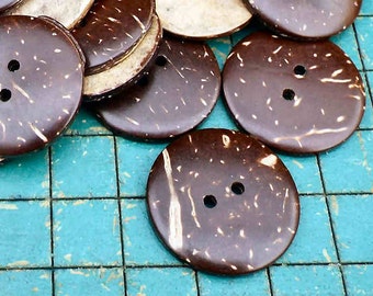 Coconut shell Buttons, 30mm, 100 count, aloha shirt, about 1-3/16 inch, coconut button, sewing notions, crafting supplies, scrapbook