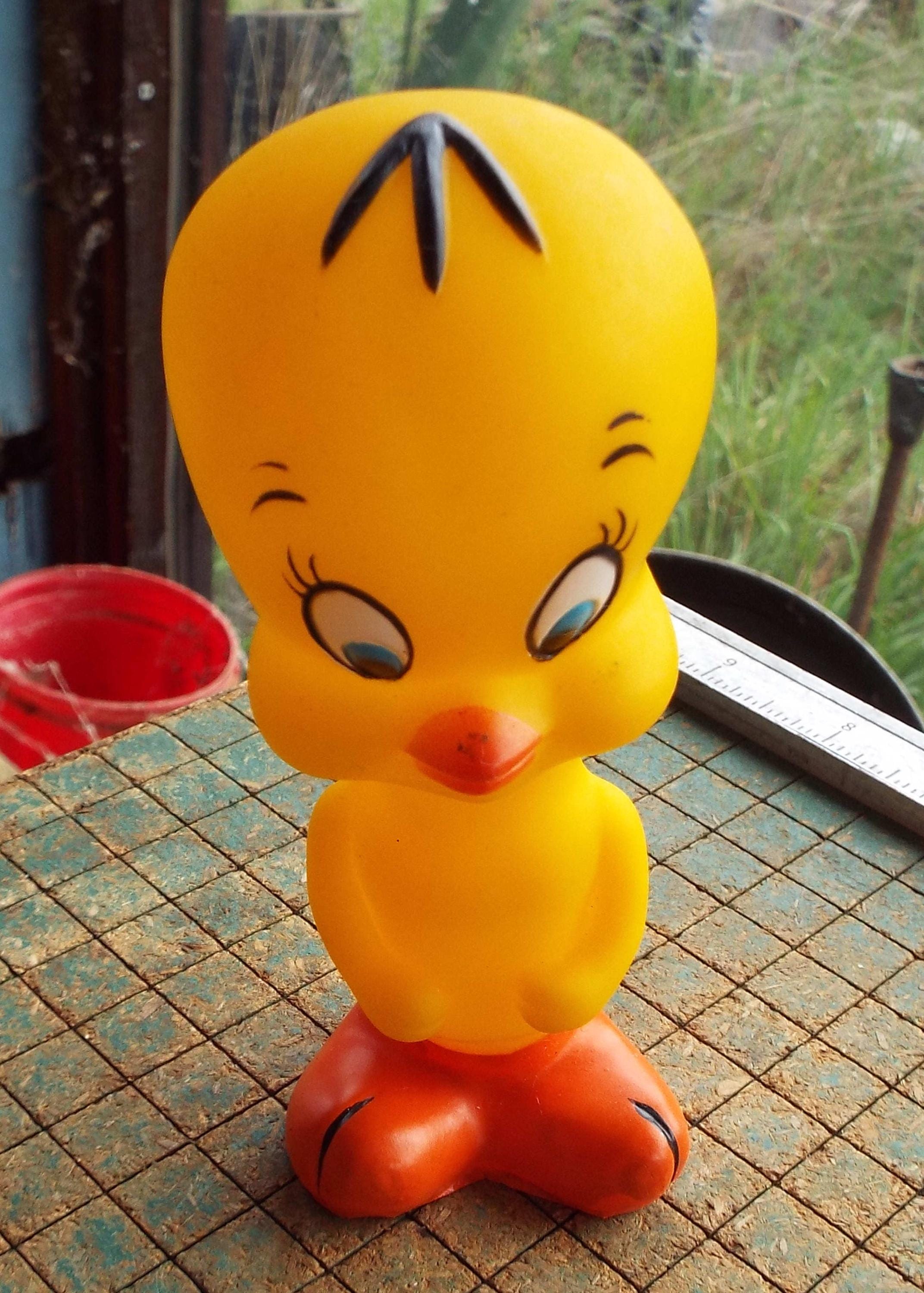 Tweety Bird 置物 シリアルナンバー入り Tweety Bird Figurines - Etsy