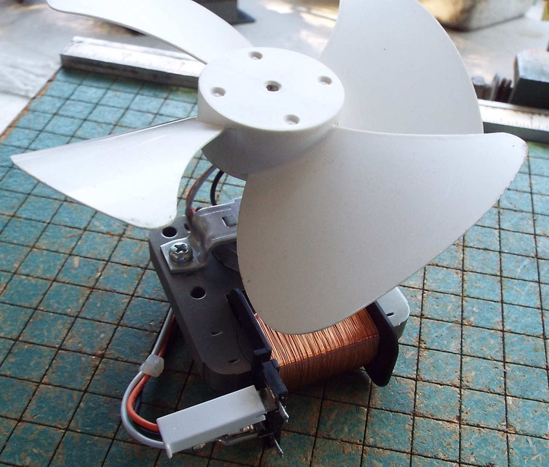 Small Fan electric motor with fan blade 120v synchronous Etsy