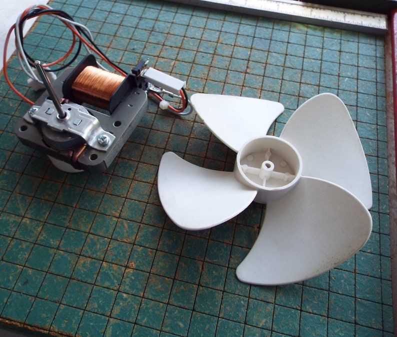 Small Fan electric motor with fan blade 120v synchronous Etsy