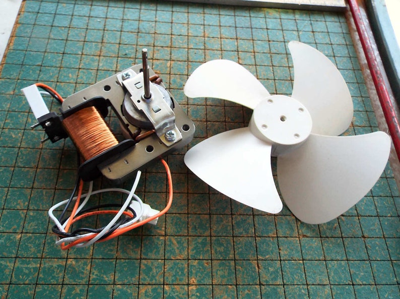 Small Fan electric motor with fan blade 120v synchronous Etsy