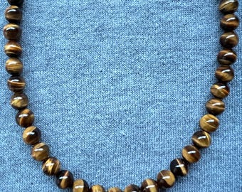 Lustrous Tiger's Eye Necklace: Boho Gemstone Jewelry, 18K Gold Clasp