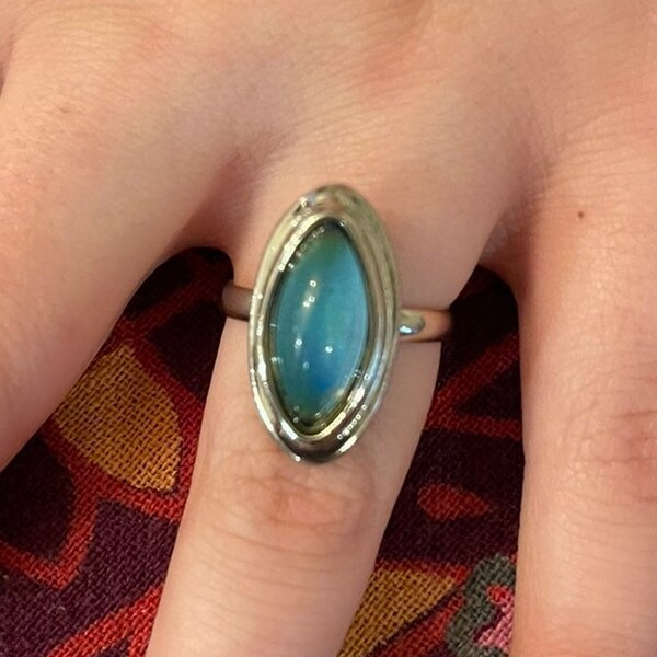 Vintage 1960-70's Fancy Mood Ring 215 Large Long