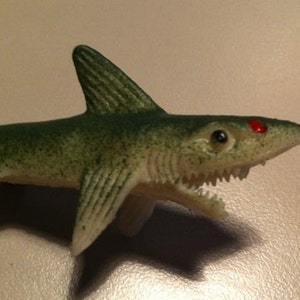 1960s GIGANTOR Gum Machine SHARK Toy from Sea Life Collection image 5
