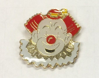 1978-82 Ruffled Clown Barnum and Bailey Circus Pin