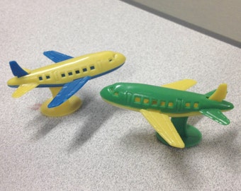 1970s Vintage Plastic Jumbo Jet Toy from Dime Store in Mint Condition