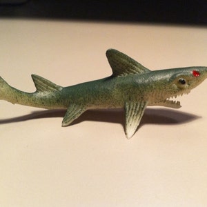 1960s GIGANTOR Gum Machine SHARK Toy from Sea Life Collection image 1