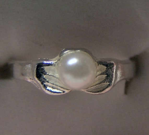 Zircon Silver Ring (SAELOCANA)-1368QB | Juwelo
