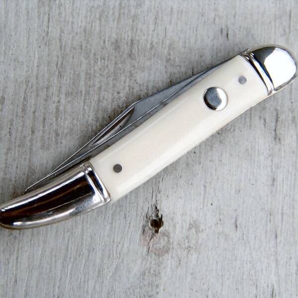 Vintage 1962 Ivory Composition Providence Cutlery USA Pocket Fishing Knife