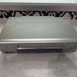 Philips Magnavox MVR430MG21 4-Head VHS Video Cassette Recorder No Remote image 2