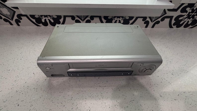 Philips Magnavox MVR430MG21 4-Head VHS Video Cassette Recorder No Remote image 2