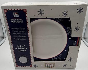 Juego de 4 platos llanos de 28 cm (11 pulgadas) con retratos de muñecos de nieve navideños de Debbie Mumm (NUEVO)