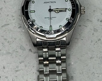 Armitron Mens Silver Tone Round White Dial Casual Watch