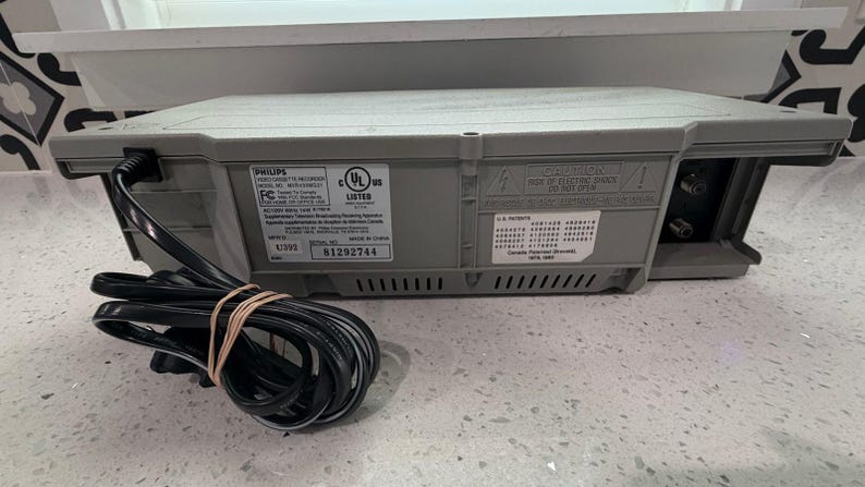 Philips Magnavox MVR430MG21 4-Head VHS Video Cassette Recorder No Remote image 3