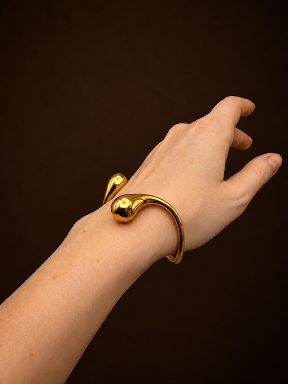 Morph Gold Cuff Bracelet, Open Adjustable Wrist Cuff, 18k Gold Plated Stainless Steel, Sculptural Organic Statement Jewelry Gift for Her