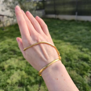 Gold Palm Bracelet, Hand Bracelet, Snake Chain Bracelet, Minimalist Statement Jewelry, Stainless Steel Wrist Bracelet Gift