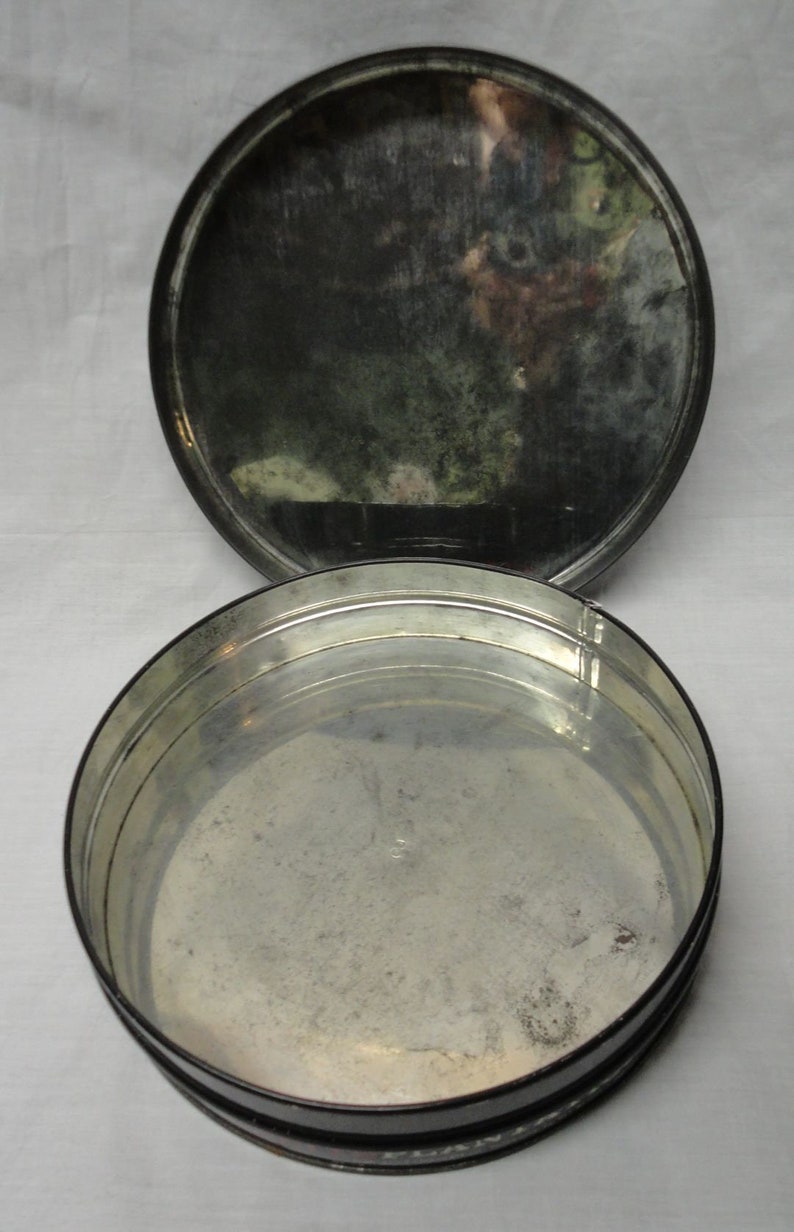 Vintage Decorative Tin Container Plantation Jinglebits
