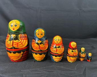ロシアのマトリョーシカ人形 10 個セット - 魔女のおとぎ話 - Etsy 日本