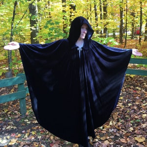 Navy blue velvet cloak - Accessible hands - custom length