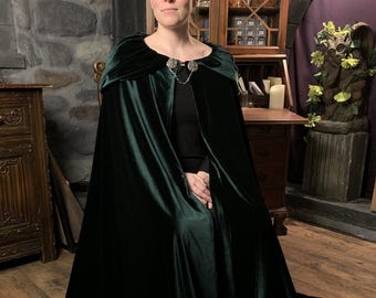Green velvet cape Lady Morgana - custom length