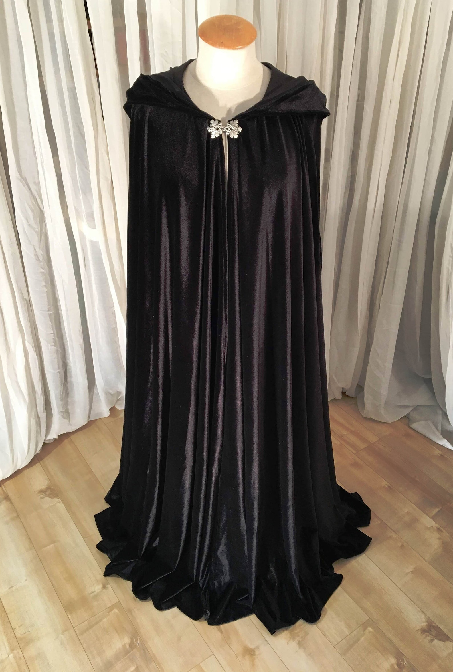 FULL CIRCLE Black Velvet Cloak Your Length - Etsy