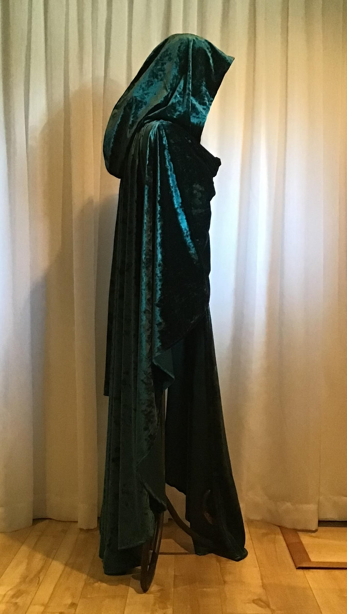 Pine Green Crushed Velvet Cloak - Accessible Hands - Custom Length