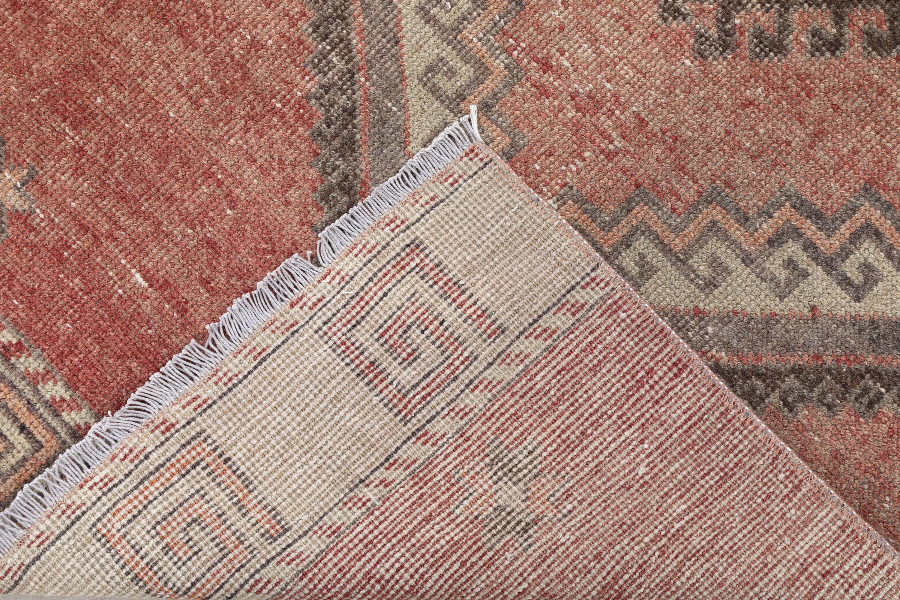 ヴィンテージトルコ製レッドランナーラグ：2.8x12.9フィート、ウール