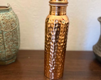 Handcrafted Copper Water Bottle: Ayurvedic Health, Leak-Proof (1L)