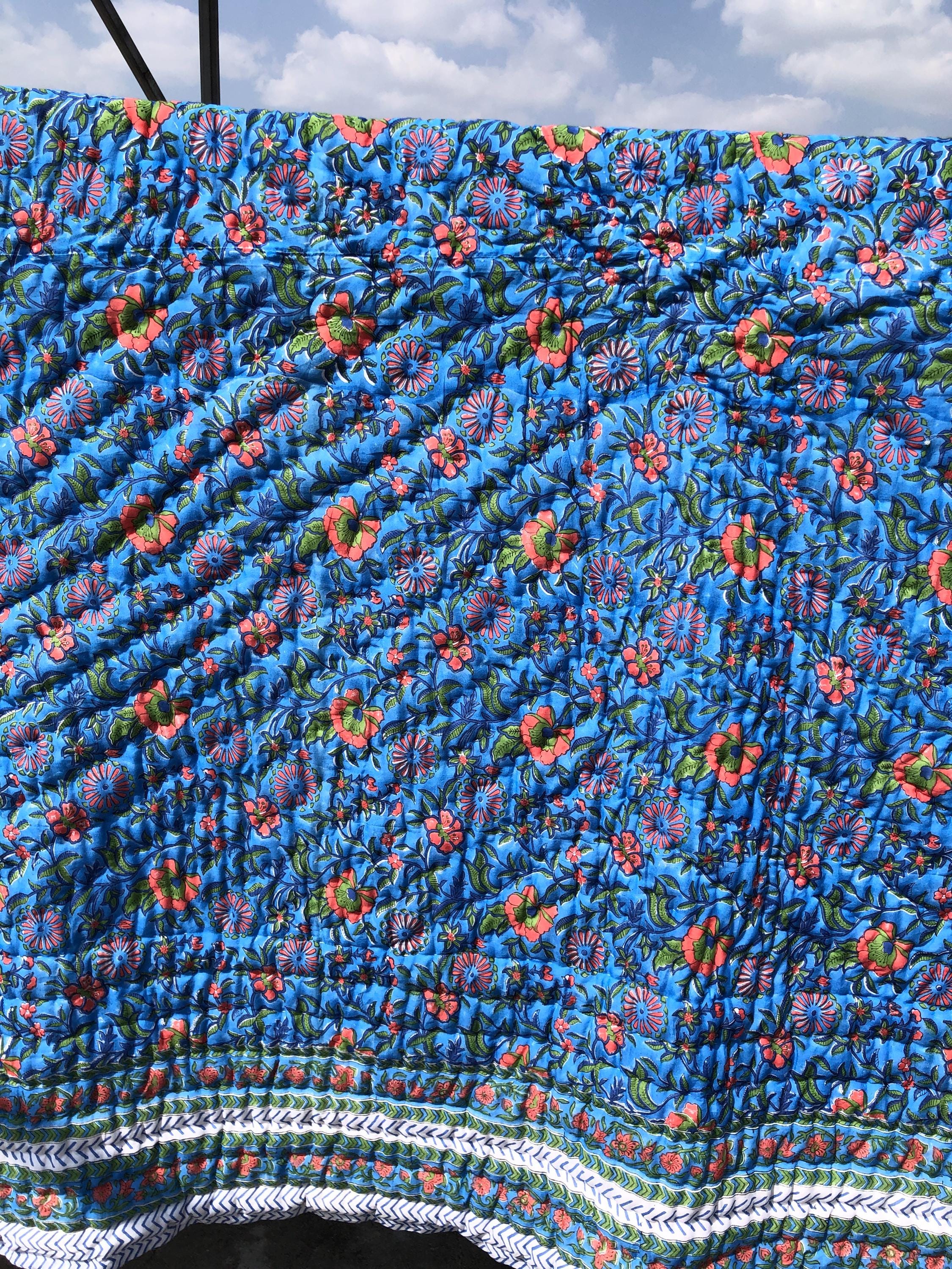 ハンドブロックプリントリバーシブルコットンキルト - Jaipuri Razai