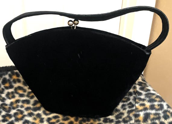 1950 s Black Velvet Handbag Velvet Purse Graceline Master Purse 50s Bag 50 s Handbag 50 s Purse Vintage Handbag Vintage Purse
