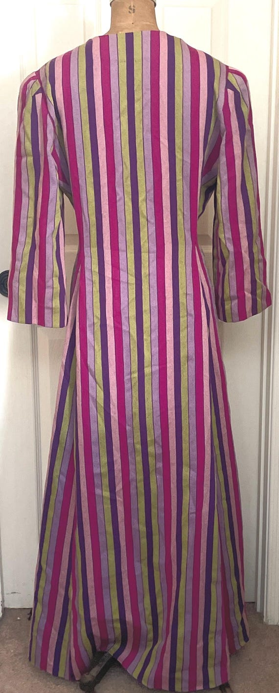 1930’s Grape and Chartreuse Striped  Dressing Gow… - image 4