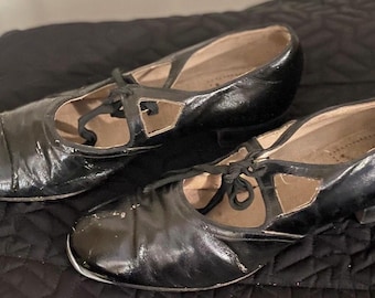 Vintage Tap Shoes size 7.5-8