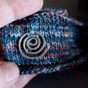 Silver Spiral Stitch Marker- Cable Needle for Knitting & Crochet - 2 Sizes
