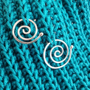 Silver Spiral Stitch Marker for Knitting and Crochet - Balled End