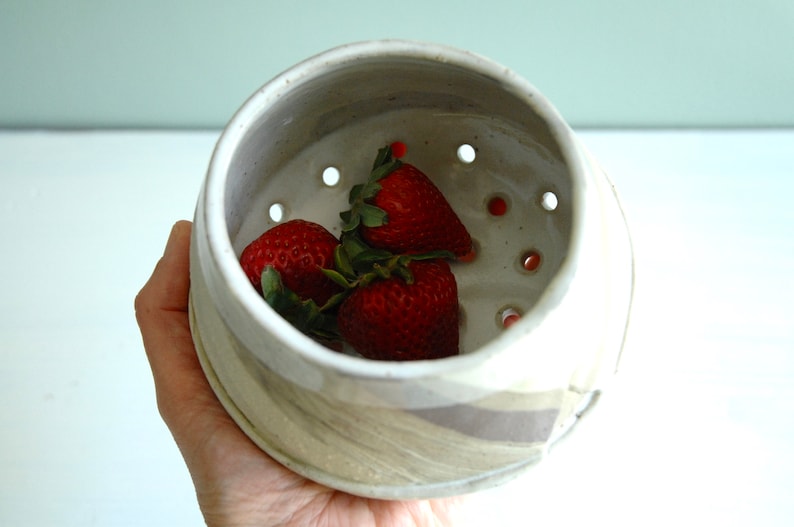 Clay Colander,Neutral Berry Bowl, white pottery, pottery sieve,ceramic strainer,clay colander,berry bowl,clay harvest bowl,kitchen ware image 8