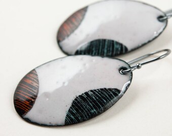 Enamel Earrings Sgraffito, Hand Painted Enamel, Sgraffito Jewelry, Artisan Jewelry, Cosmic Jewelry, My Brown Wren