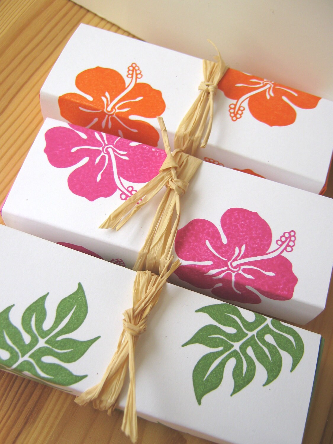 10 Tropical Wedding Favor Boxes, Hibiscus Island Style Wedding Favor ...
