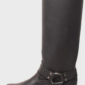 men leather boots
leather shoes
genuine leather
leather footwear
medieval boots
wedding shoes
husband gifts
gift for christmas
horse riding boots
knee high boots
gay long boots
Fetish boots
cowhide leather boot