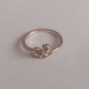 Anillo de oro rosa, anillo de flores, anillo apilable, anillo apilable de flores, anillo romántico, anillo floral, anillo de promesa, anillo de oro rosa, anillo delicado