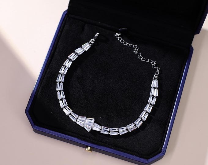 Luxury White Healing Crystal Bracelet Elegant Bridal Jewelry with Healing Energy for Brides and Bridesmaids
