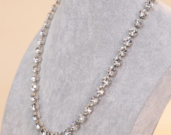 8mm rhinestone necklace,Boho Style Crystal Necklace | Energy Healing Pendant,Anna Wintour-Inspired Crystal Necklace for Bridal Jewelry