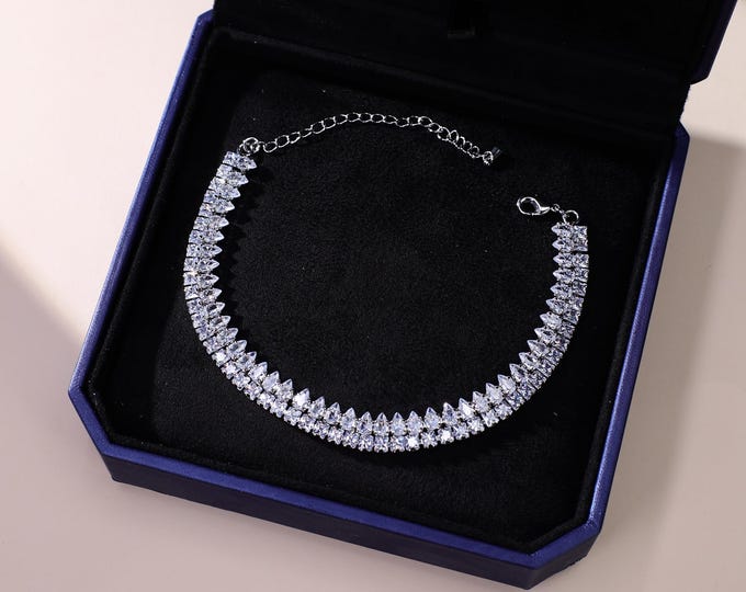 Elegant White Healing Crystal Bracelet High-End Bridal Jewelry with Sparkling Gemstones, Perfect Bridesmaid Gifts