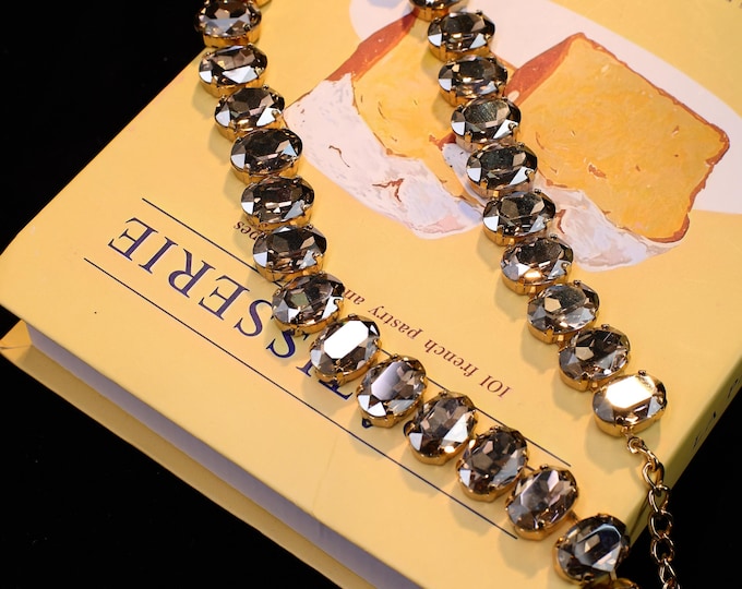 Anna Wintour-Inspired Crystal Necklace for Bridal Jewelry，Bridal Accessories & Bridesmaid Gifts，Austrian champagne gold crystal necklace