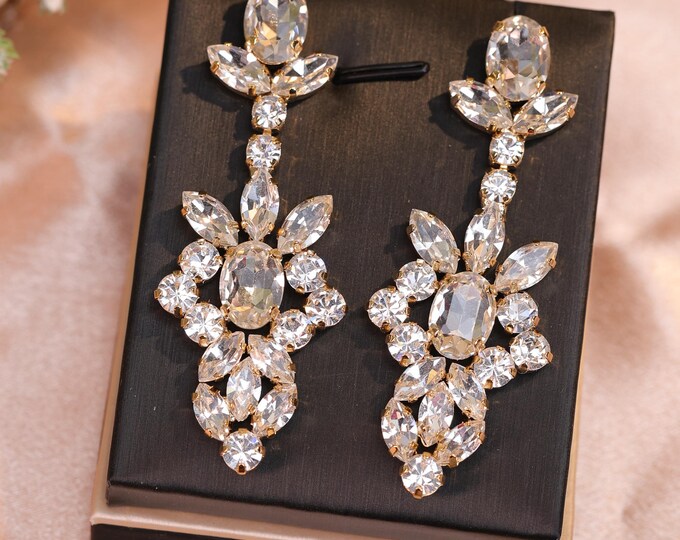 Bridal Chandelier Tassel Earrings with Austrian Crystal Cutting Technology – A Stunning Wedding Jewelry Must-Have