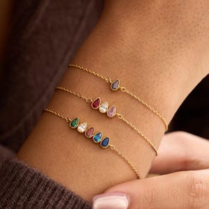 Pulsera personalizada con piedra natal, Pulsera con piedra natal de pera, Joyería familiar minimalista, Pulsera para mujer, Regalo de cumpleaños, Regalo de Navidad para ella