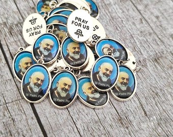 Vendita all'ingrosso di medaglie di San Padre Pio, scatola sfusa