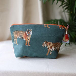 Tiger Tiger Beutel - Kosmetiktasche - Handgemachte Baumwolltasche - Apricot Mond Design - Türkiser Organizer - Make-Up Tasche