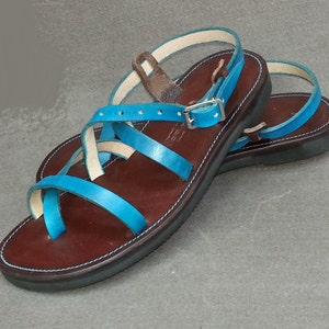 report sandals genie