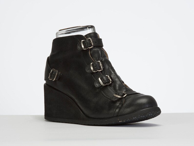 fenimore leather buckle ankle boots