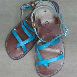 report sandals genie